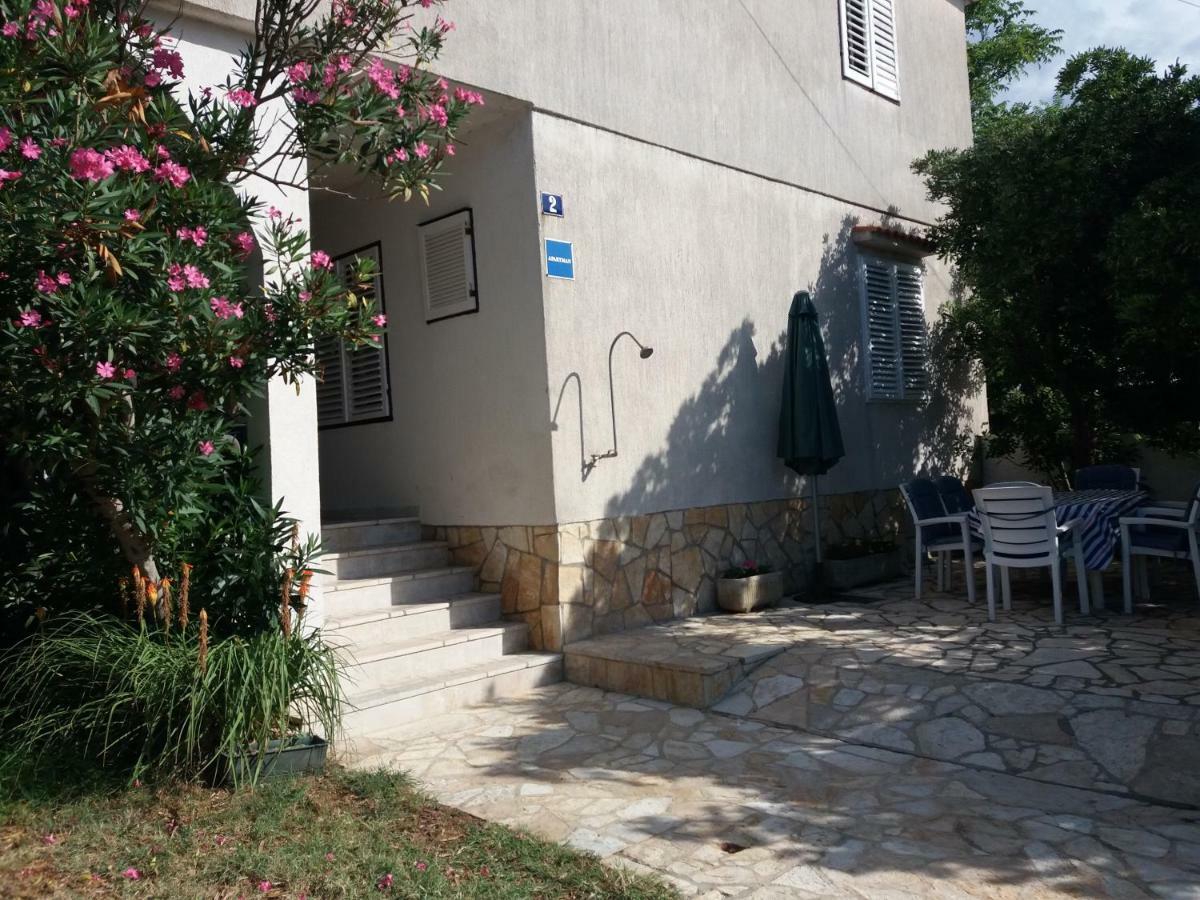 Apartman Nona Povljana Buitenkant foto